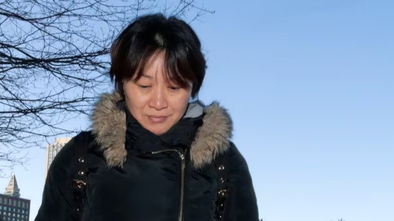 40万！加拿大华人母亲贿赂美国名校教练为儿子铺路！东窗事发异国蹲监狱！