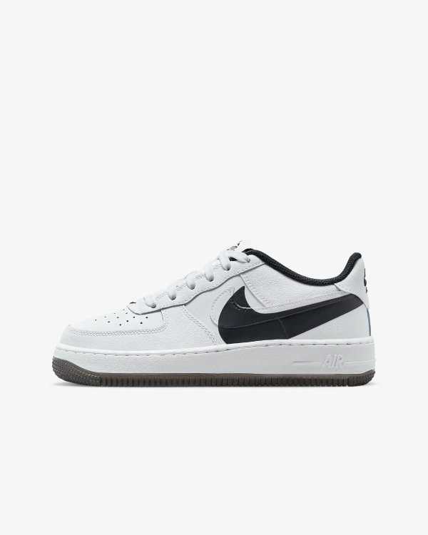 Air Force 1 黑勾小白鞋