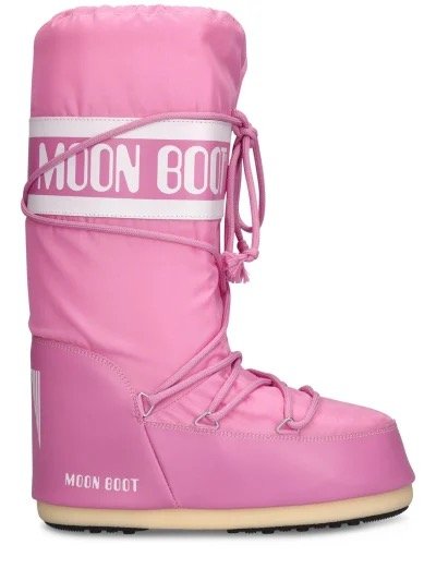 粉色长款雪地靴