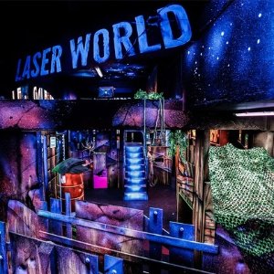 Laser World 真人激光游戏 挥起你的激光大宝剑吧