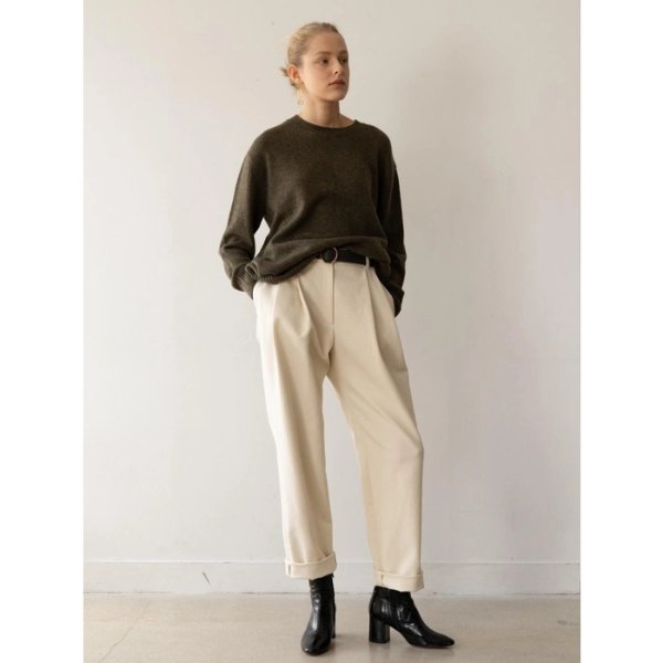 Essential] Tuck Straight Pants Ivory 宽松休闲裤188.00 超值好货