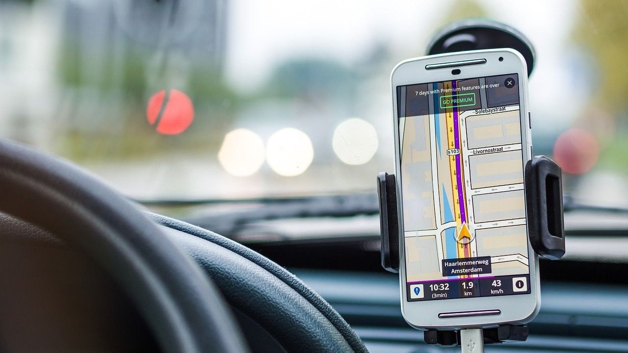 安省交通罚款攻略 - 使用手机/平板/GPS将被罚！处罚标准、罚款额度、缴费方式盘点