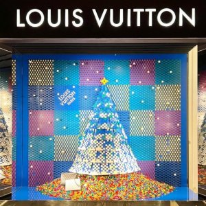 Louis Vuitton X Lego乐高 联名圣诞橱窗官宣 创造无限可能
