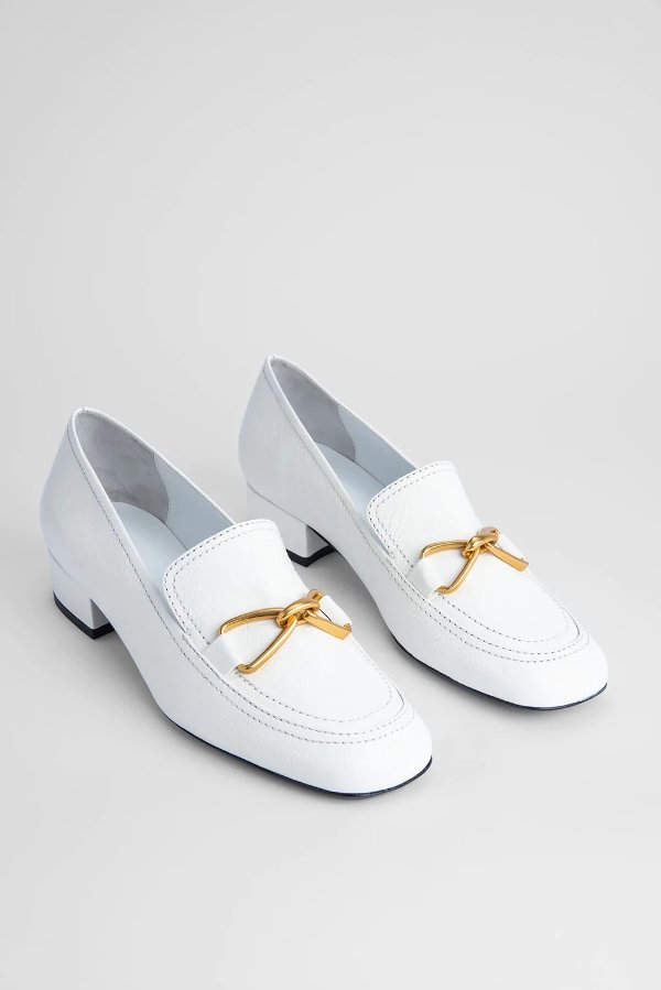 白色乐福鞋