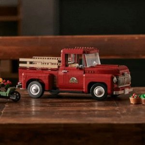 LEGO 2款皮卡车系列套装曝光 复古皮卡 & 福特猛禽F-150