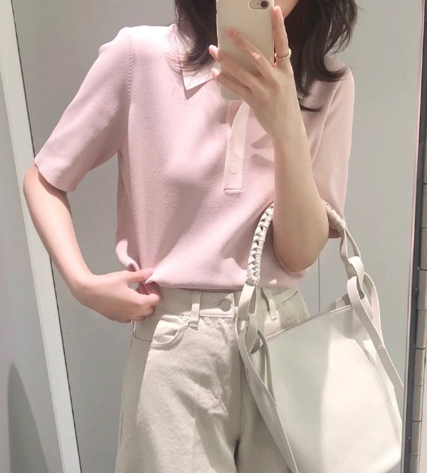 粉色polo衫 