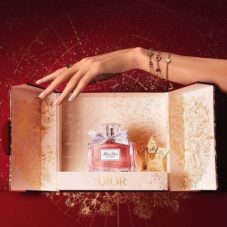 新年限定Miss Dior香水礼盒