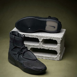 上新：Air Fear of God 1“TRIPLE BLACK” 天价神鞋 现已发售！