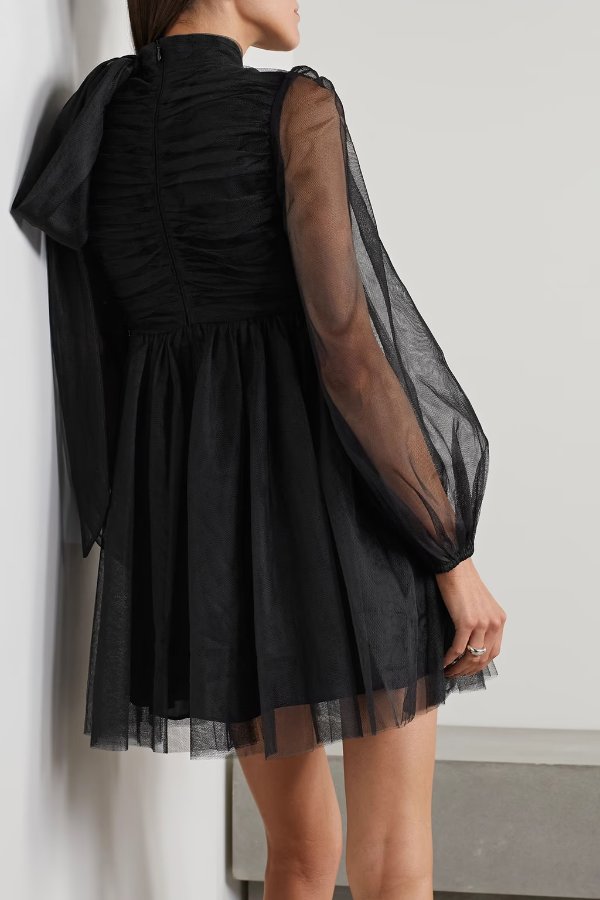 黑色网纱裙
