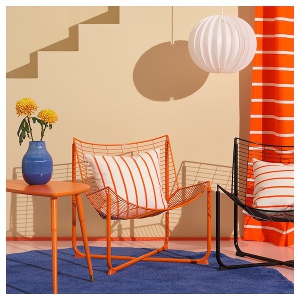 橙色扶手椅