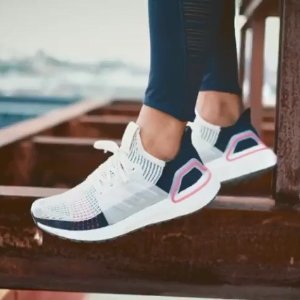Adidas官网 Ultraboost 折上折 品牌主打跑鞋 实力认证