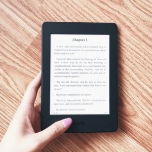 Kindle Paperwhite 6寸墨水屏高分辨率带背光电子阅读器 黑色款