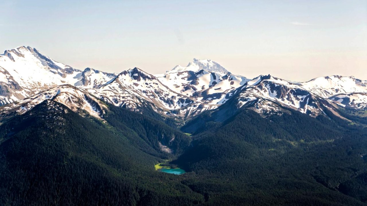 惠斯勒Whistler旅游攻略 - 滑雪、温泉、吊桥、高空索道欣赏风景，这才是BC省的顶级度假胜地！