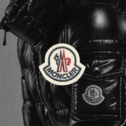 定价优势+升级85折 爆火拼接€671Moncler 蒙口羽绒服解禁！Verone 上架！轻便保暖太无敌