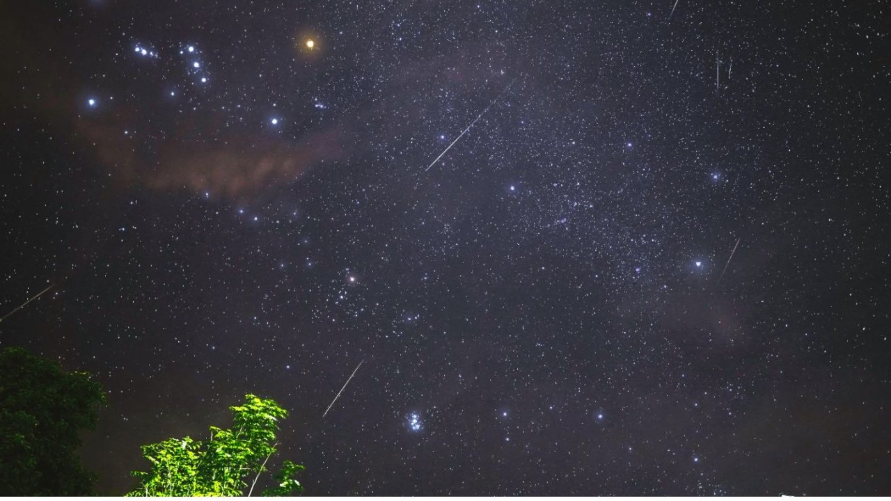 双星座流星雨观测攻略 - 宝瓶座和摩羯座同时抵达，7月30日达到顶峰！观测地点推荐！