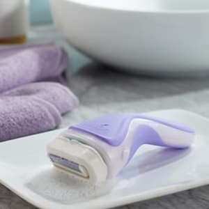 Schick 舒适 紫色除毛刀 椰奶杏仁油皂头 含2替换皂头 保护肌肤