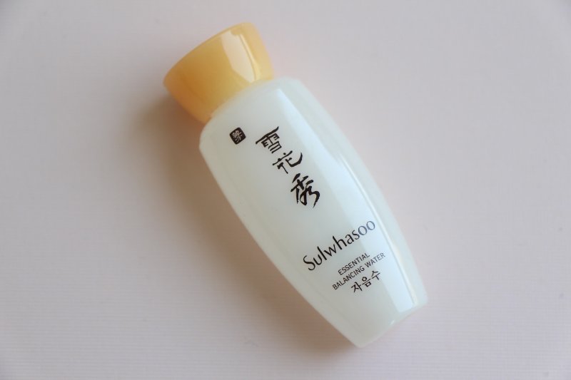 2. sulwhasoo essential balancing water滋阴水