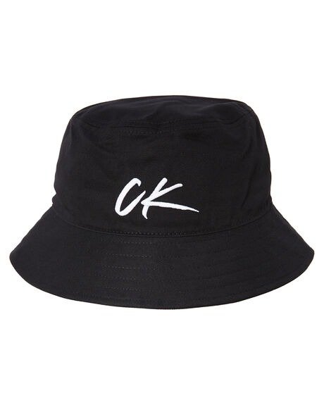 Calvin Klein 渔夫帽