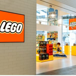 LEGO墨尔本线下店开业： 泰坦尼克号  | 星战 | 城市电车打卡