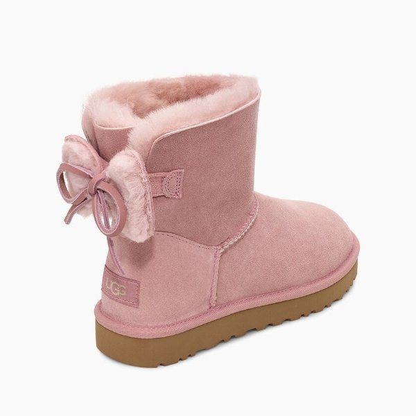 粉色蝴蝶结雪地靴
