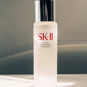 SK-II 明星护肤大起底 神仙水、氨基酸洁面、大红瓶