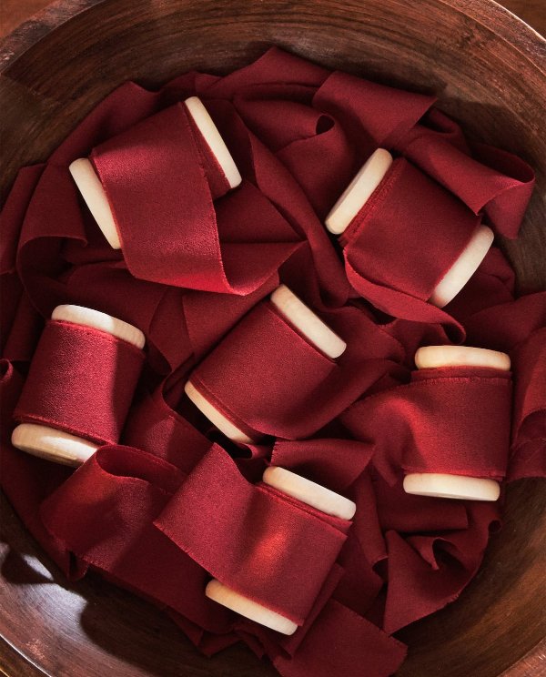 礼物包装红丝绒缎带