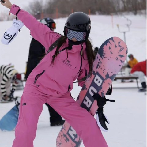 雪服低至5折 滑雪帽$17Burton 原来和Helly Hansen才是绝配 免费滑雪福利快来
