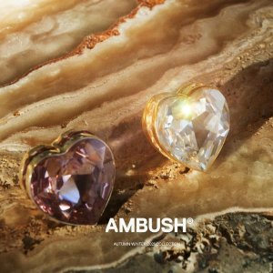 AMBUSH® 全品类触底价 T恤$123、打火匣项链$129
