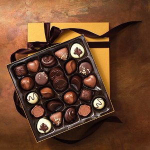 GODIVA歌帝梵 浪漫开启白色情人节，$35.96收心形铁盒巧克力