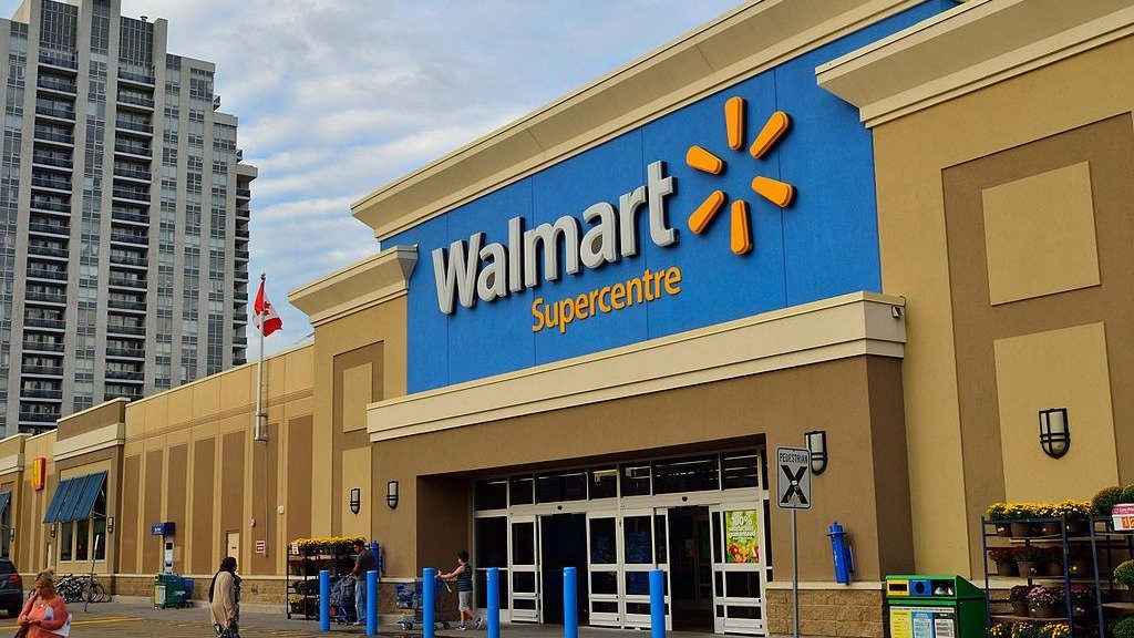 2023黑五温哥华Walmart实拍 - 帮宝适/好奇纸尿裤特价，4K智能电视减$250！