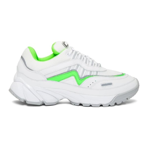 荧光绿运动鞋