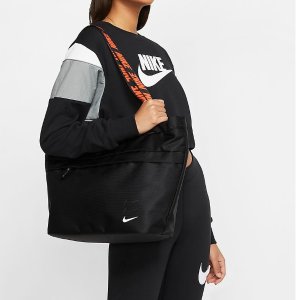 黑五价：Nike 配饰专区热促 潮流背包、渔夫帽等配饰 好价速收