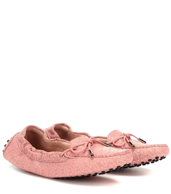 粉色豆豆鞋