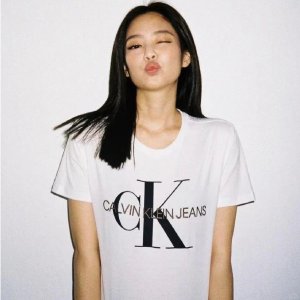 Calvin Klein 官网闪促 Jennie同款背心€27.93