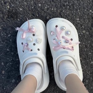 Crocs 大童款折扣升级！Line Friends联名款罕见参与！