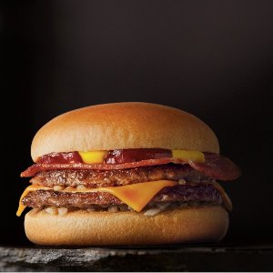 McDonald's 双层牛肉培根汉堡套餐热促 有堡同享