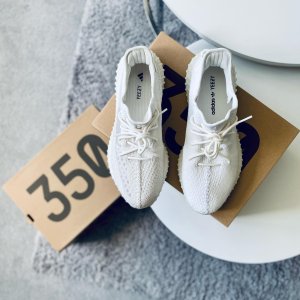 上新：SSENSE Yeezy 椰子球鞋爆款惊喜上架！纯拼手速了！