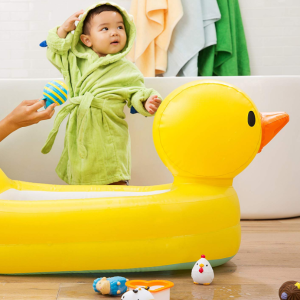 Munchkin 充气大黄鸭塑胶浴盆 让宝宝更爱洗澡