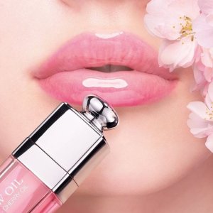 上新：Dior 新镜面瘾诱唇油上线 全网超低价 轻松打造果冻唇