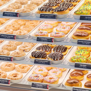 买2盒送1盒Krispy Kreme 甜甜圈周末促销预告