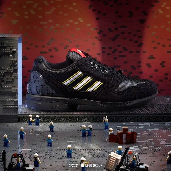 ZX 8000 x LEGO® 运动鞋