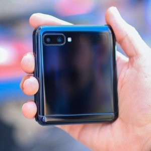 三星 Galaxy Z Flip 5G 智能手机 小巧靓丽 动人心弦