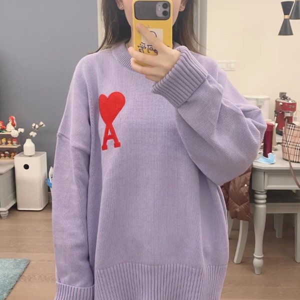 AMI 香芋紫爱心针织衫