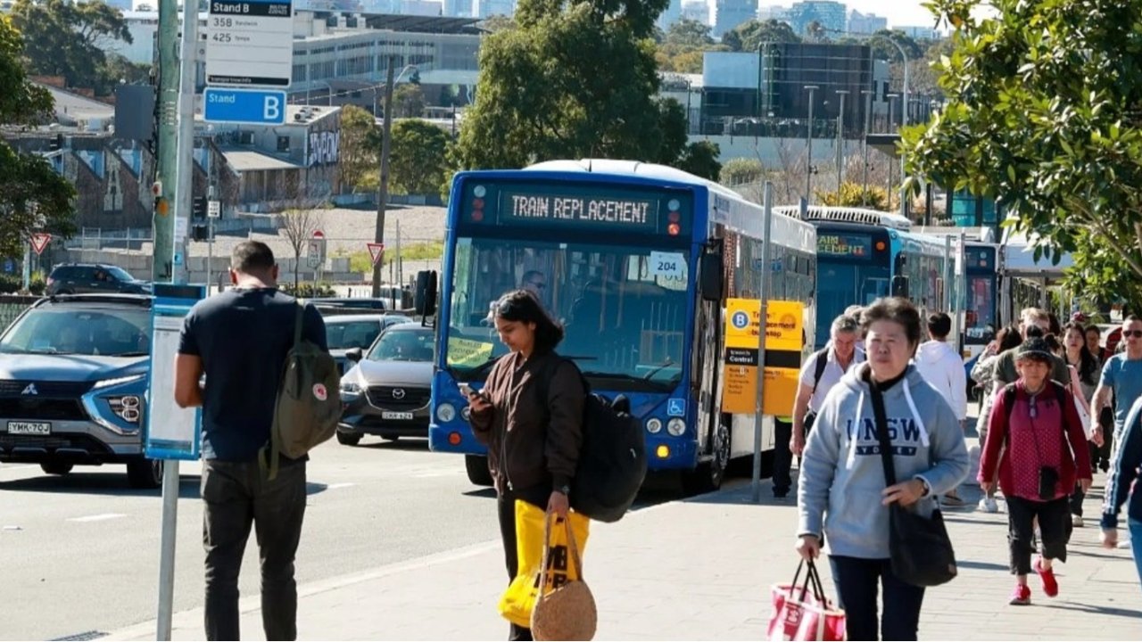 悉尼主要城铁线路将停运1年，恐引发通勤噩梦！-公交和司机根本不够！目前300+职位空缺