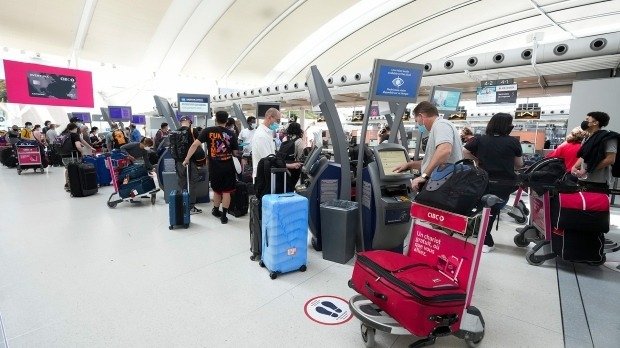 多伦多皮尔逊机场飞美国可用新应用程序，再也不用排长队了！