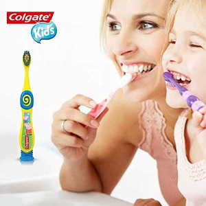 Colgate 儿童超软儿童牙刷两个装 带吸盘 小猪佩奇款