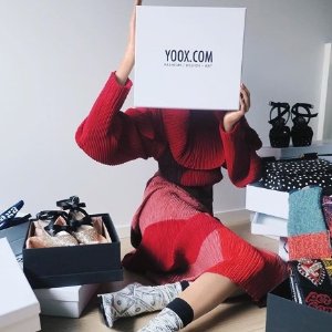 YOOX 潮流服饰包鞋履促销 收Prada鞋
