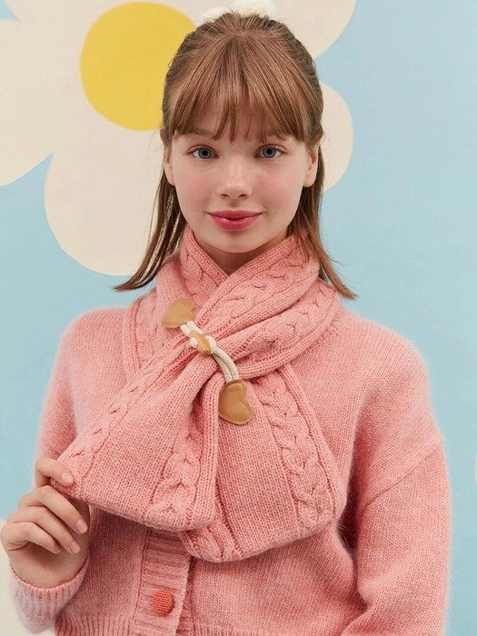 粉色针织围巾