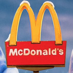麦当劳Happy Meal！三丽鸥 x 游戏王联名玩具 即将来澳！