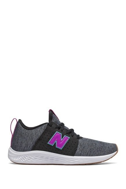 nordstrom rack new balance 儿童跑鞋 $54.95       收藏